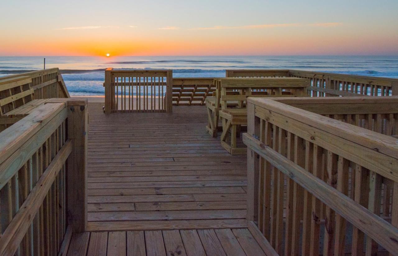 Holiday Inn Express Nags Head Oceanfront By Ihg Extérieur photo
