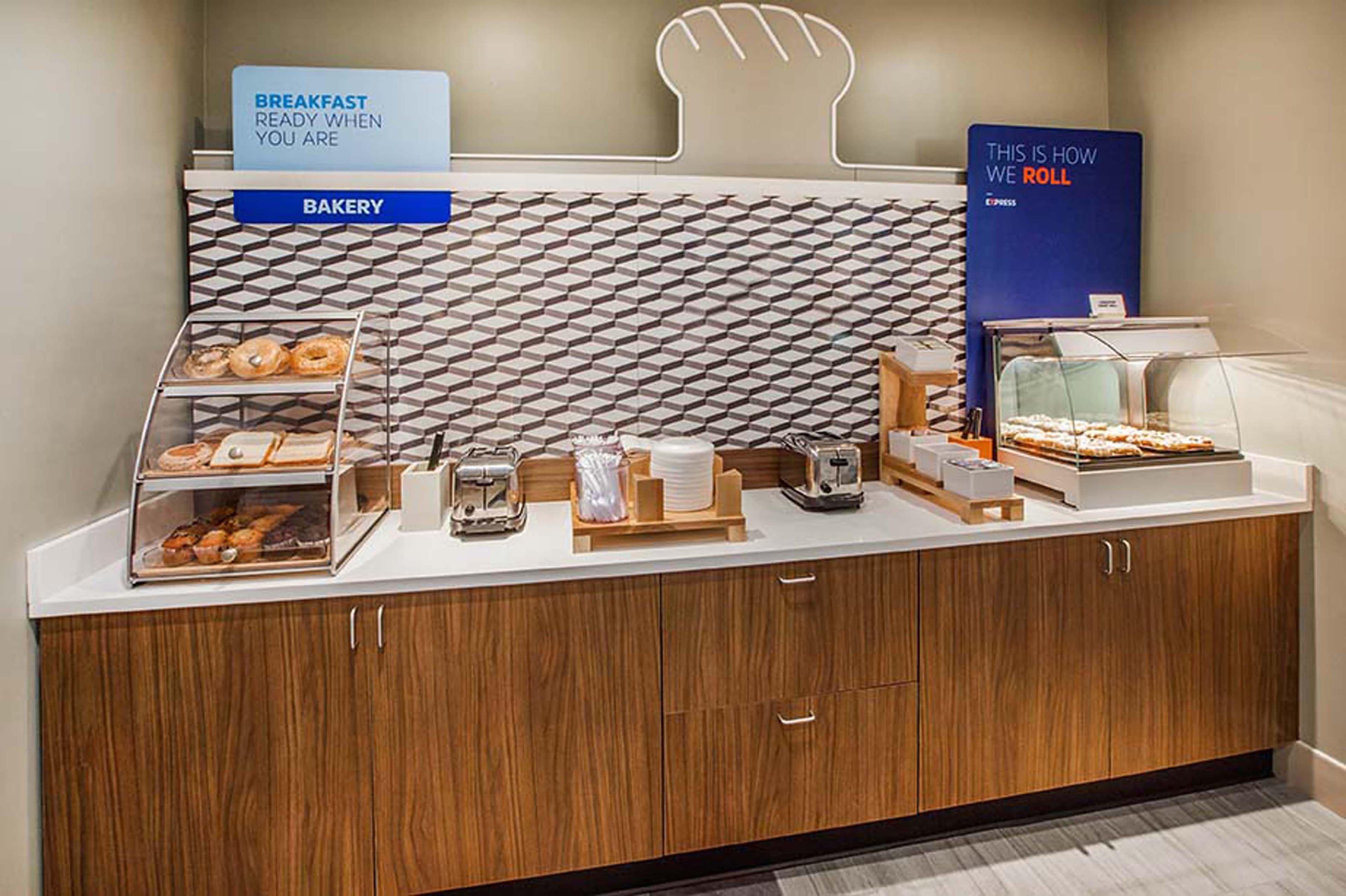 Holiday Inn Express Nags Head Oceanfront By Ihg Extérieur photo